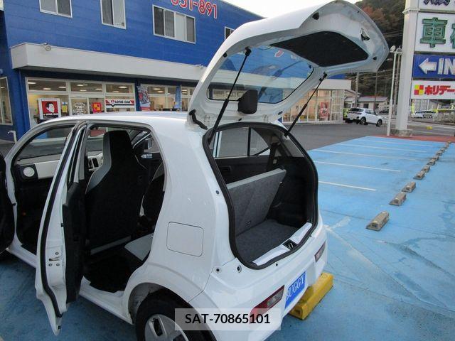 Suzuki ALTO 2018-05 379778-23