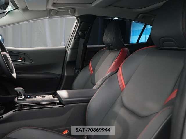 Toyota PRIUS 2023-02 335905-10
