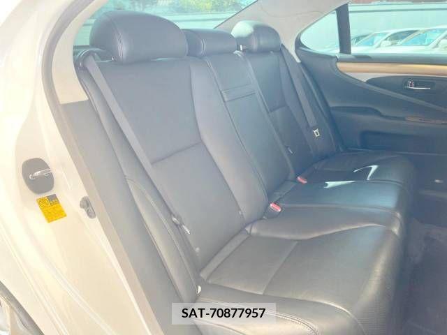 Lexus LS 2012-12 275471-10