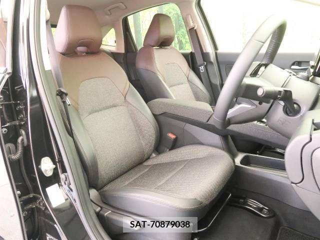 Nissan AURA 2023-06 225748-8