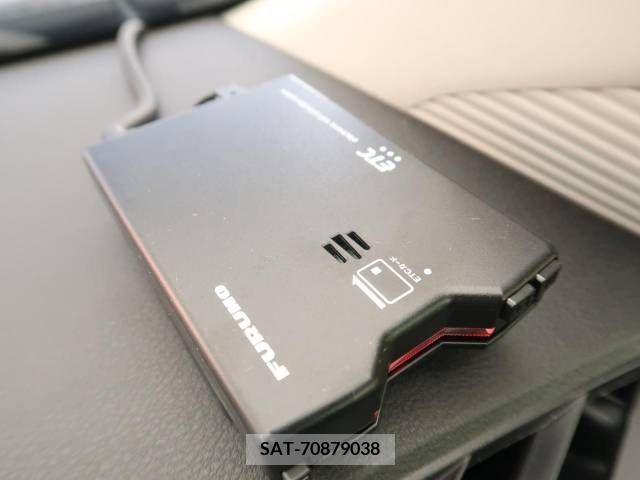 Nissan AURA 2023-06 225748-6