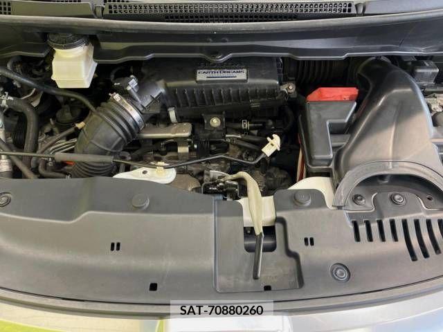 Honda e 2015-08 330919-18