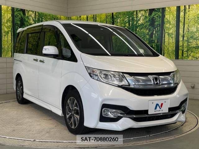 Honda e 2015-08 330919-16