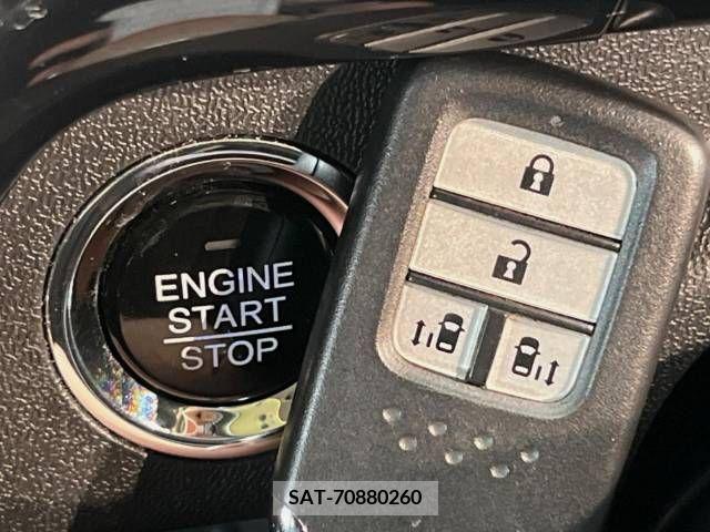 Honda e 2015-08 330919-6
