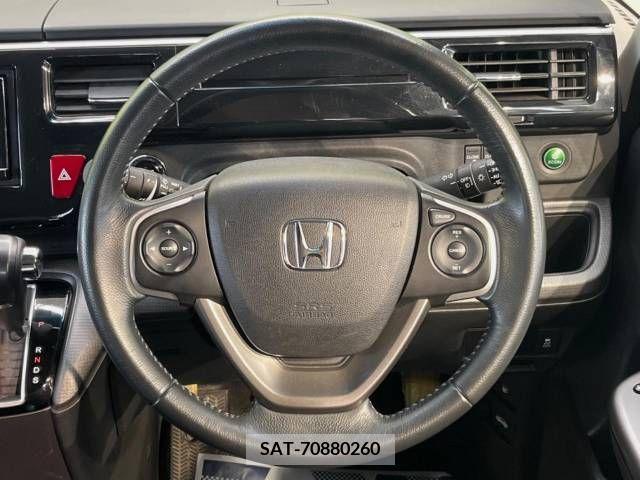Honda e 2015-08 330919-11