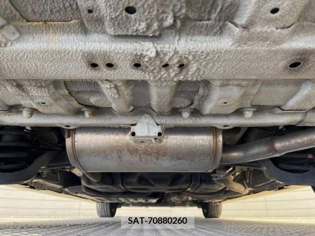 Honda e 2015-08 330919-19