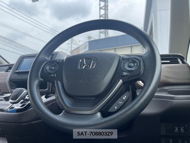 Honda FREED HYBRID 2021-06 303037-4
