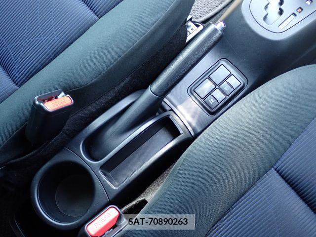 Toyota AQUA 2017-03 314291-11