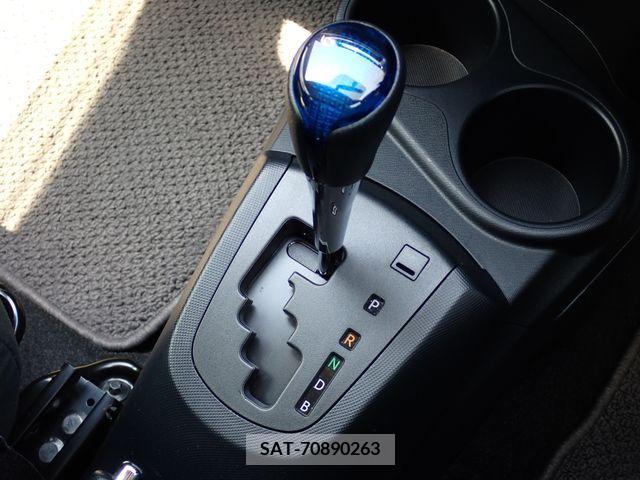 Toyota AQUA 2017-03 314291-7