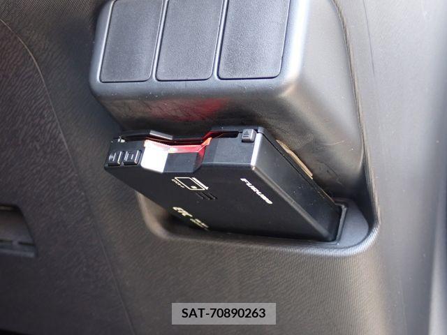 Toyota AQUA 2017-03 314291-9