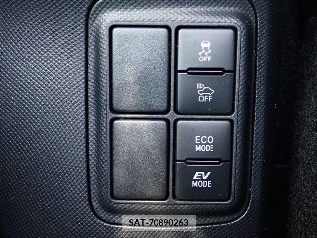 Toyota AQUA 2017-03 314291-8