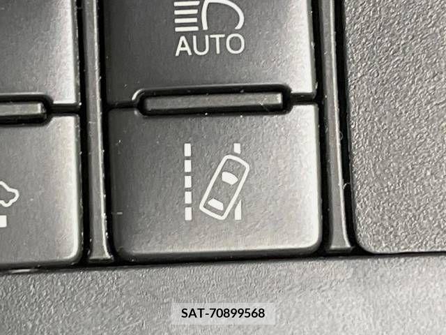 Toyota SIENTA 2018-08 285129-7