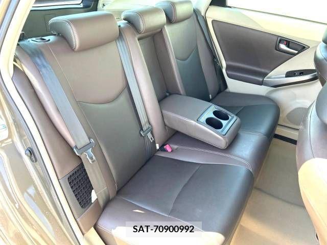 Toyota PRIUS 2013-12 284163-8