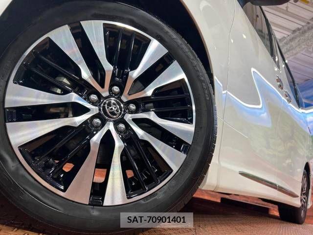 Toyota ALPHARD 2022-07 348303-14