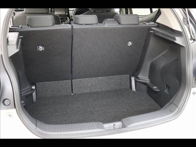 Toyota AQUA 2023-05 13052-13