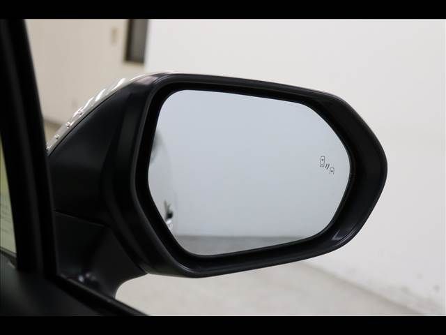 Toyota AQUA 2023-05 13052-2