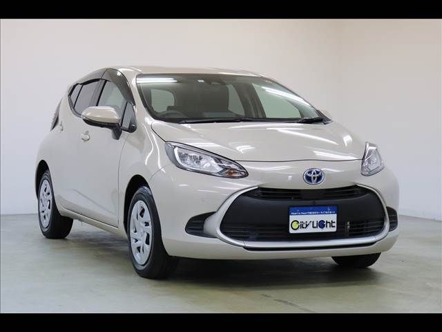 Toyota AQUA 2023-05 13052-17