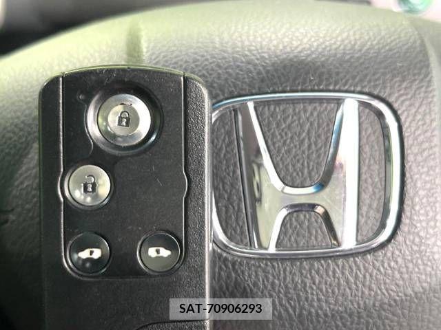 Honda FREED 2015-09 270487-6