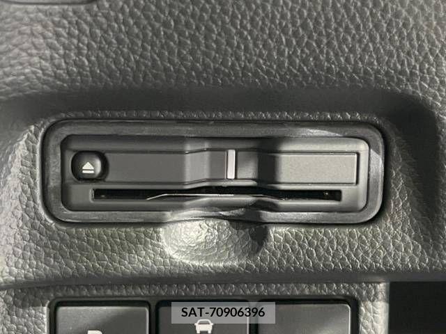 Honda N BOX 2022-01 243957-7