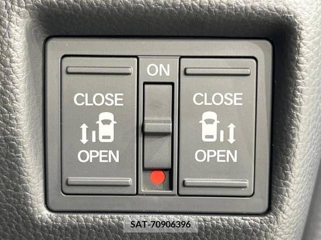 Honda N BOX 2022-01 243957-2