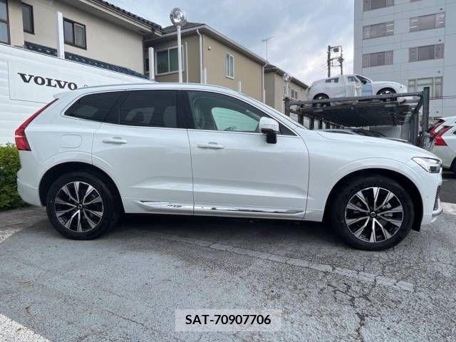 Volvo XC60 2022-09 320606-19