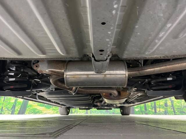 Toyota ESQUIRE 2018-08 24767-19