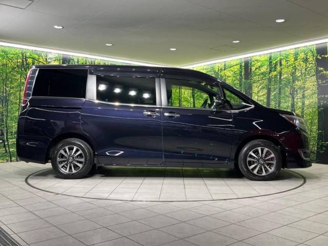 Toyota ESQUIRE 2018-08 24767-17
