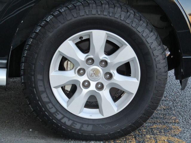 Mitsubishi PAJERO 2012-10 196184-18