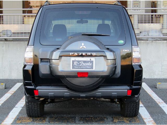 Mitsubishi PAJERO 2012-10 196184-5