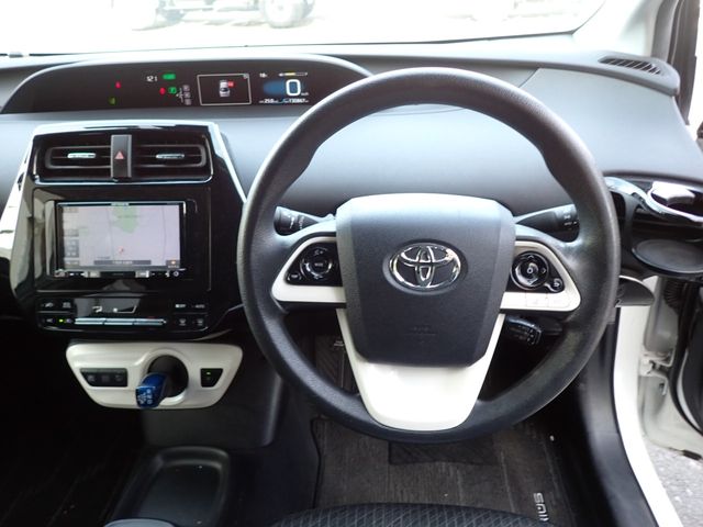 Toyota PRIUS 2017-11 189125-8