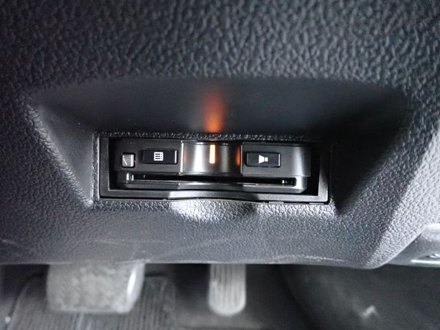 Toyota PRIUS 2017-11 189125-18