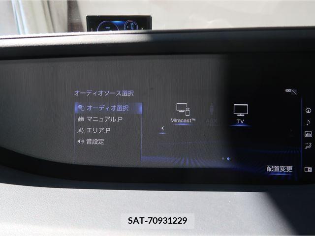 Lexus LS 2018-04 219731-12