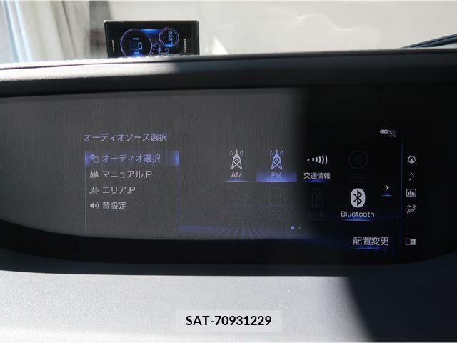 Lexus LS 2018-04 219731-13