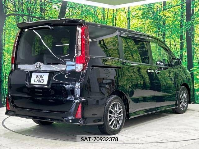 Toyota NOAH 2016-06 345044-17