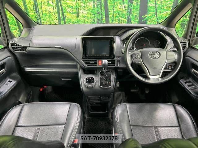 Toyota NOAH 2016-06 345044-1