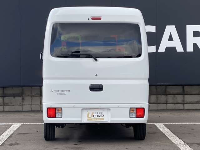 Mitsubishi MINICAB VAN 2022-11 196717-18