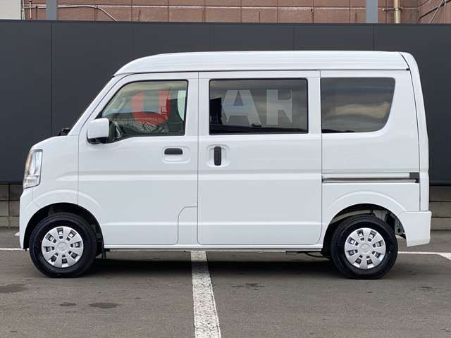 Mitsubishi MINICAB VAN 2022-11 196717-2