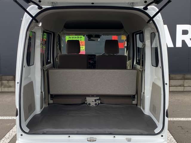 Mitsubishi MINICAB VAN 2022-11 196717-5