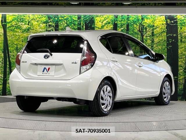 Toyota AQUA 2015-04 243392-17