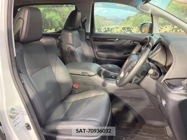 Toyota ALPHARD 2022-08 334759-8