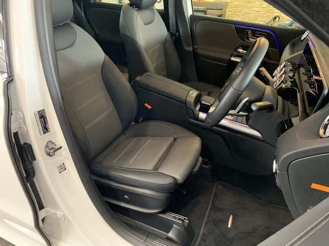 Mercedes Benz B-CLASS 2019-08 181326-10