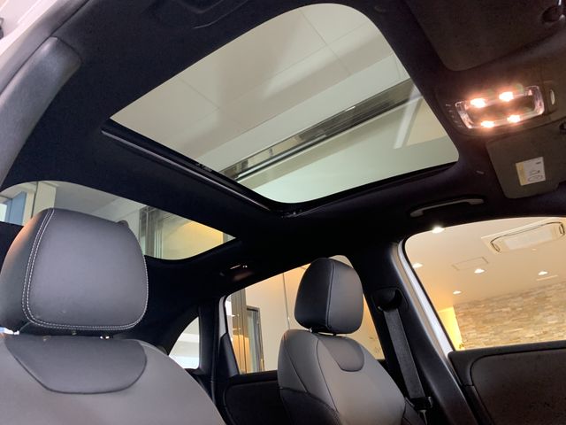Mercedes Benz B-CLASS 2019-08 181326-14