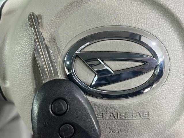Daihatsu TANTO 2016-09 8988-3