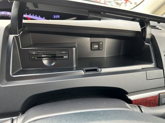Toyota ESTIMA 2015-06 186411-17