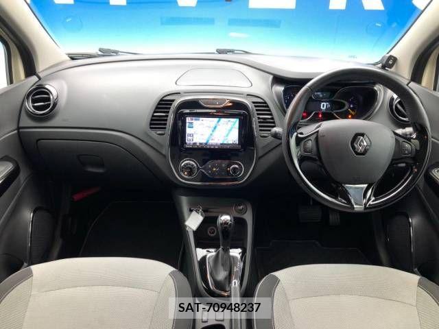 Renault CAPTUR 2016-01 328397-1