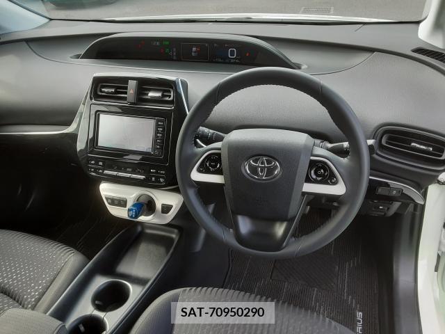 Toyota PRIUS 2018-05 254472-4