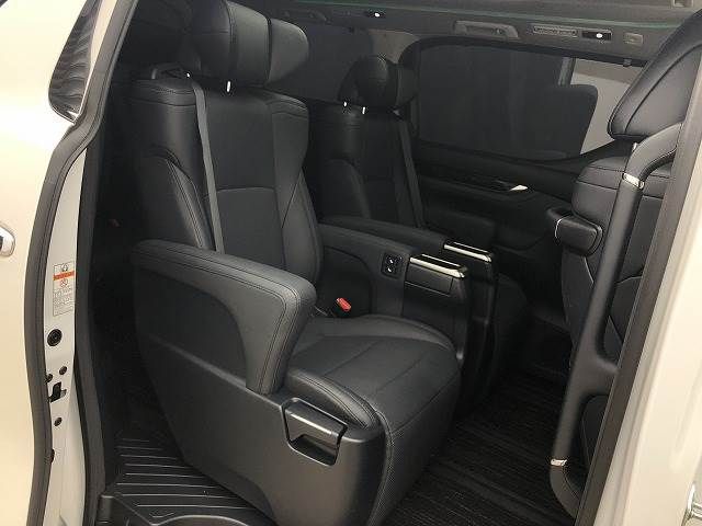 Toyota ALPHARD 2022-04 188046-10