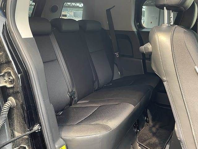 Toyota FJ CRUISER 2012-09 10487-6