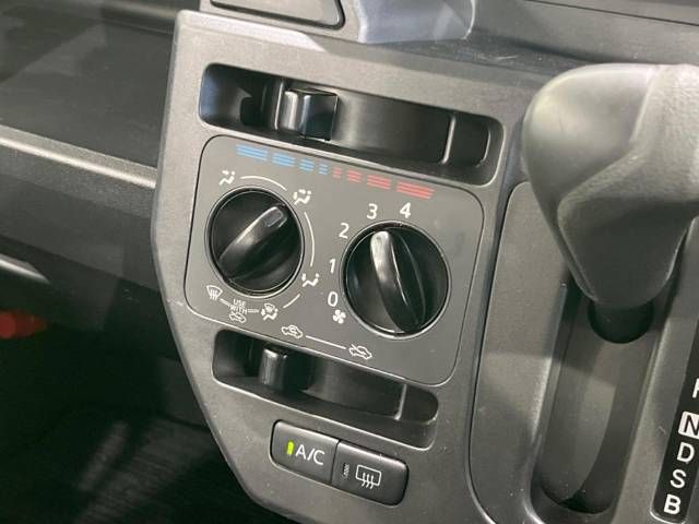 Daihatsu WAKE 2014-11 15972-6