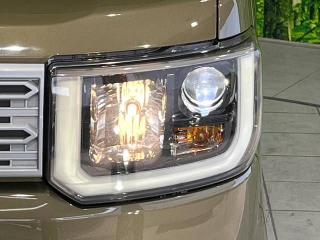 Daihatsu WAKE 2014-11 15972-11